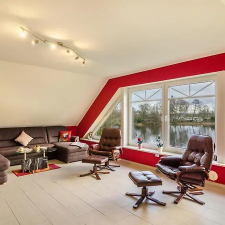 Haus Mit Seeblick Lägenhet