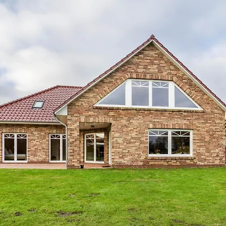 Haus Mit Seeblick * Nenndorf (Wittmund)