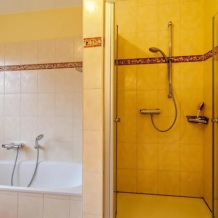 Haus Mit Seeblick Nenndorf (Wittmund)