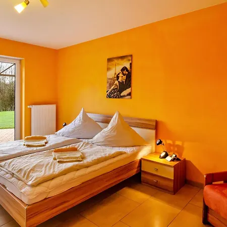 Haus Mit Seeblick Nenndorf (Wittmund)