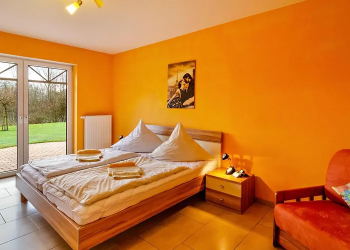 Haus Mit Seeblick Nenndorf (Wittmund)